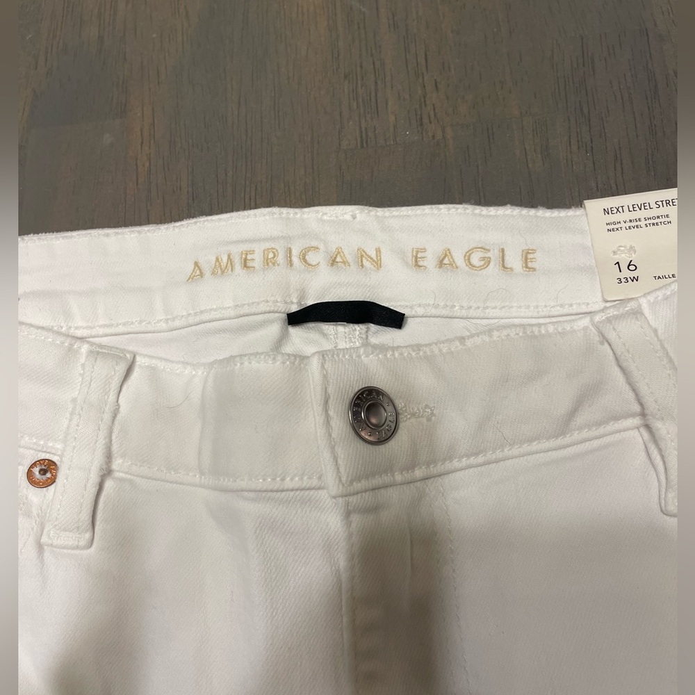 NEW! • American Eagle 🦅 High V-Rise White Shortie | 16 - Picture 2 of 6